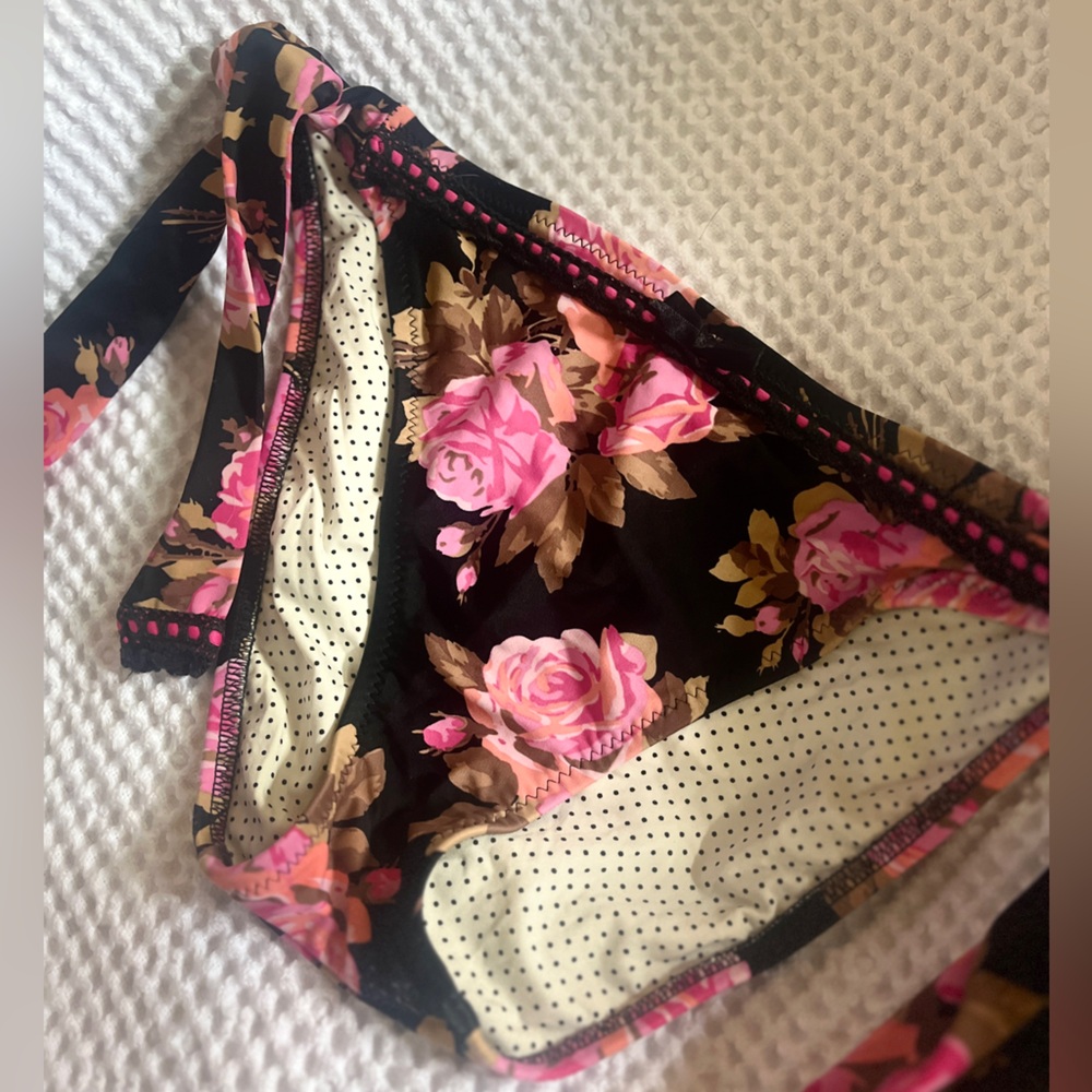 Betsey Johnson Black and Pink Floral Bikini - Picture 6 of 11